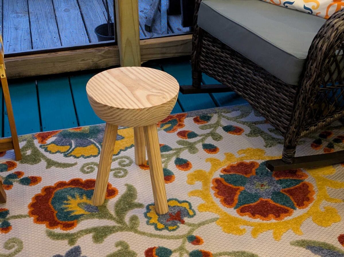 Stool number 1